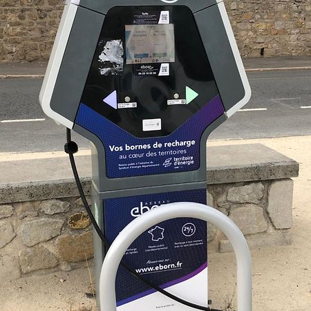 Une Odeur De Tilleul Montbrison Exterior foto