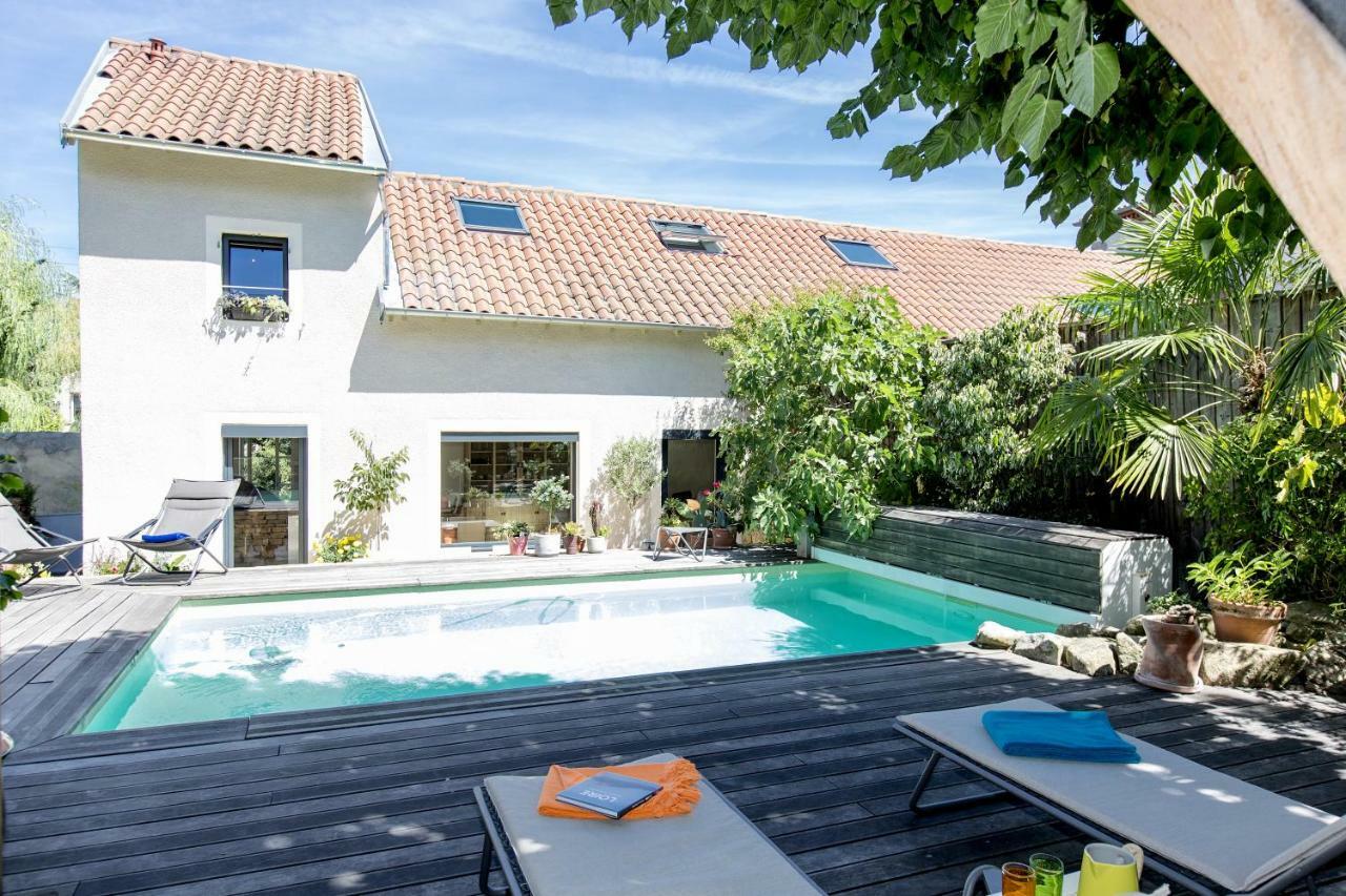 Une Odeur De Tilleul Montbrison Exterior foto